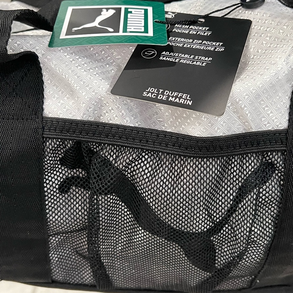 PUMA “JOLT” DUFFLE BAG! 🖤🤍🖤 - Picture 6 of 8